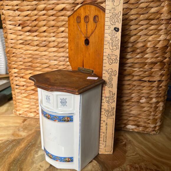 Salt Cellar Vintage Wall Hanger made in Germany - Picture 5 of 9